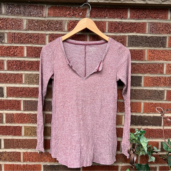 Hollister Marled Burgundy V Cut Long Sleeve Top - Picture 2 of 3